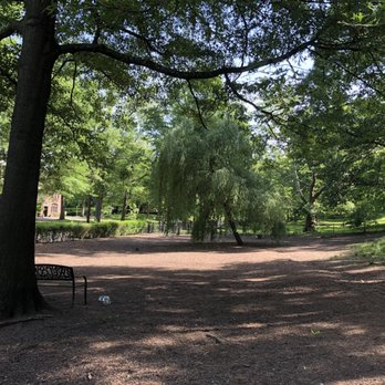 East Rock Dog Park