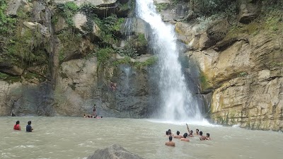 Photos of Ellewala Waterfall (manan Ella)