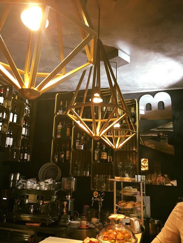 FAB - Coffee Bar & Lounge