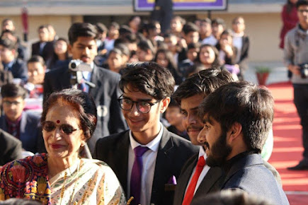 Af1qipp1vcxmhnovmjlbln Qtoolsc4ekxwyag4rtqdm=s435 K No