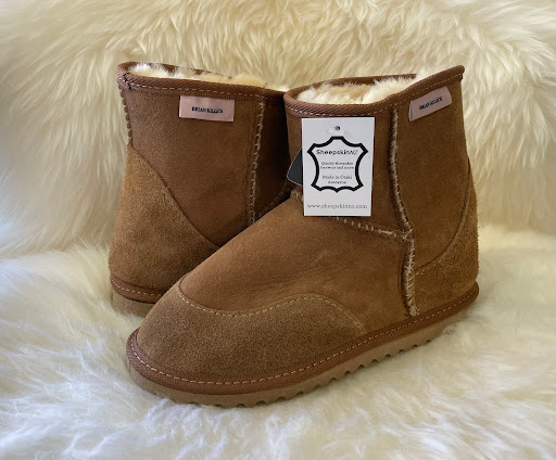 Black & Co SheepskinNZ - Otaki Gallery - New Zealand