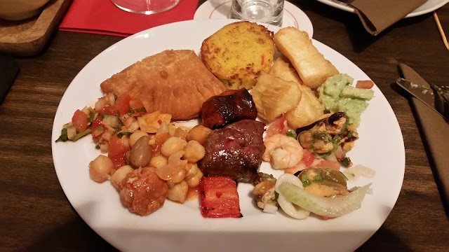 El Comedor, Restaurant