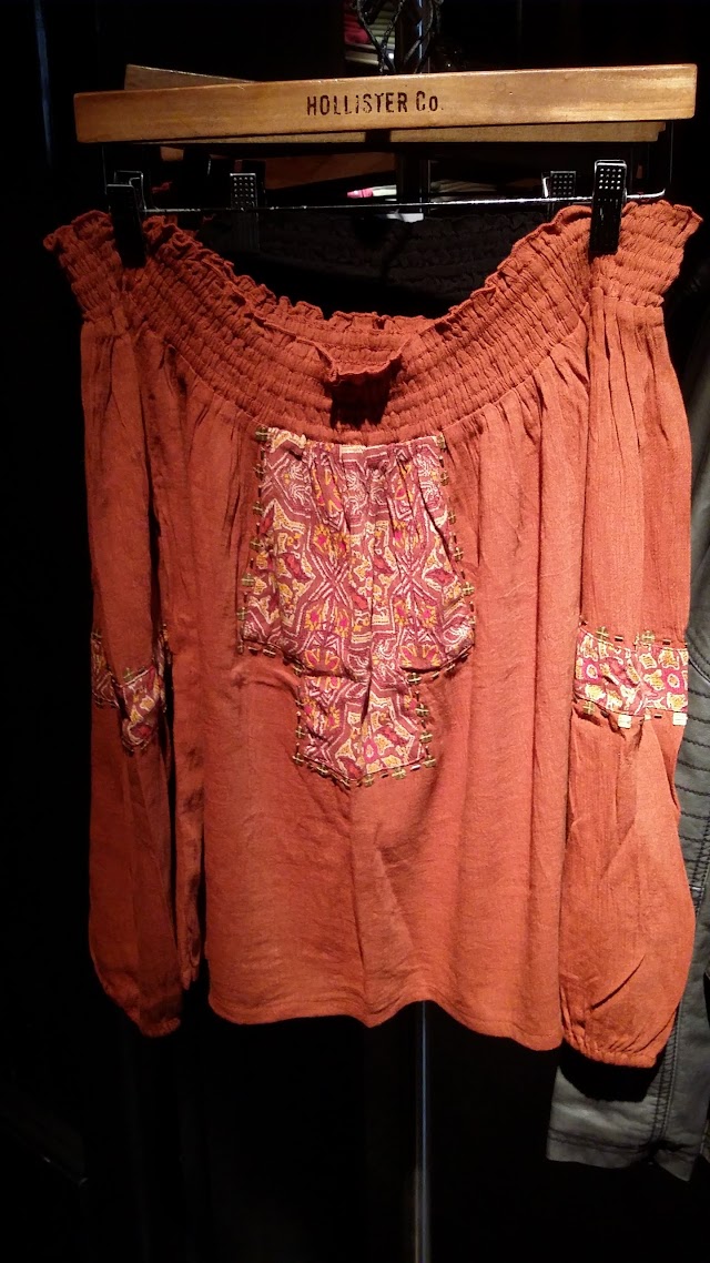 Hollister Co.