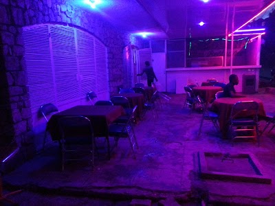 Photos of Iguana bar restaurant