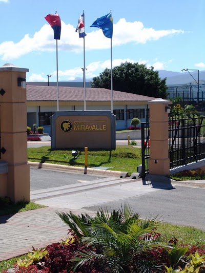 Photos of Colegio Miravalle