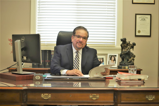 Law Offices of Miguel Martínez, P.C.