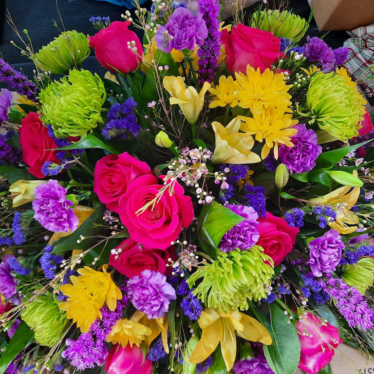 Bobbi's Dream Florist and Gifts - Florist in Cedar Bluff