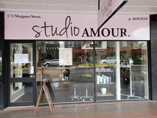Studio Amour - Visual
