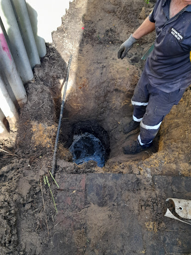 Pig-It Blocked Drain Cleaning Service - Thumbnail