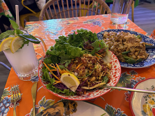 Thai Table - Visual