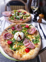 Photo n°112 de VILLA SOPHIA à Paris (Bar à vin)