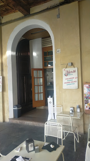 Nensi Bar - Visual