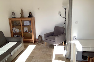 Photo n°3 de Audrey Chave Sophrologue Animatrice yoga du rire à Saint-Victoret (Thérapeute Reiki)