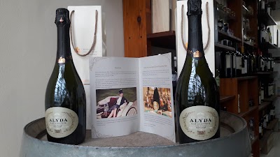 Photos of Decanter Wine Store