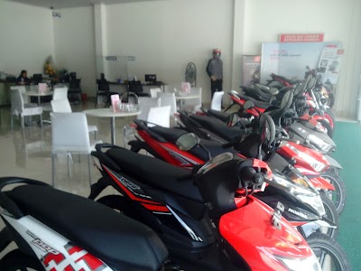 Photos of Kurnia Pratama Love