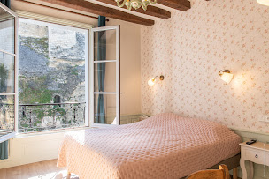 Photo n°22 de La Little Maison - Chambres d'hôtes / Le Little Bistro - Bar & Musique à Loches (Bistro)