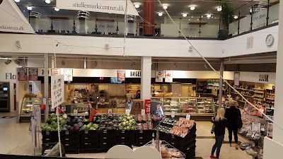 Photos of Kvickly R&oslash;nne