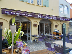 Photo n°21 de Mets Vins Chics à Èze (Bar à vin)
