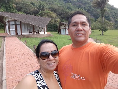 Photos of Volc&aacute;n Lake