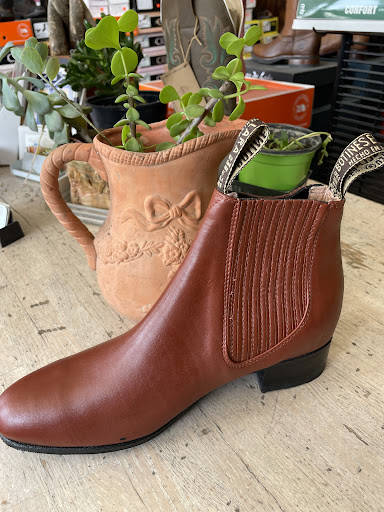 California Shoe Services - Thumbnail