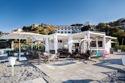 Photos of Grand Hotel de Rose