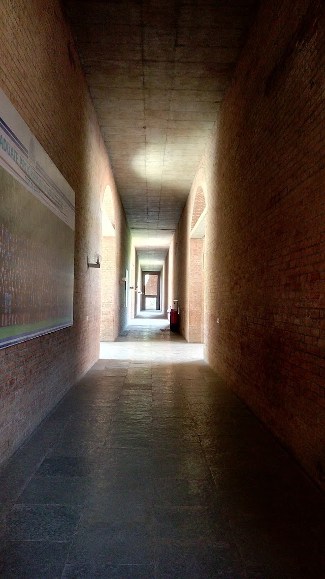 Louis Kahn Plaza - LKP