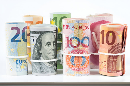 ✈️ Heading Abroad This August-September? Get Your Forex Sorted with Us! 💸🎓 post image
