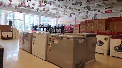 Photos of SINGER Mega Showroom