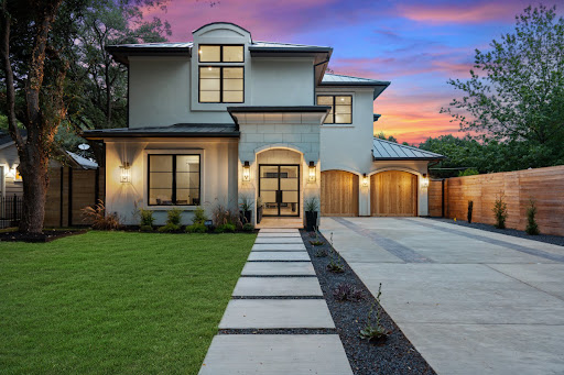 Laura McMillan REALTOR® | Austintatious512 - Thumbnail