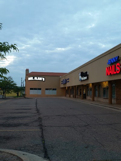 West Saginaw Plaza