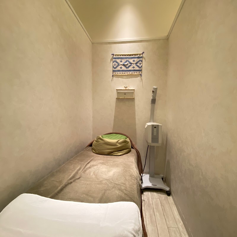 ハニーアイラッシュ ららぽーと横浜