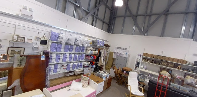 https://www.sueryder.org/support-us/shop-with-us/our-shops/east-garforth-leeds