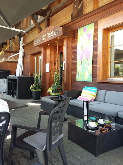 Photos of caf&eacute; fischer