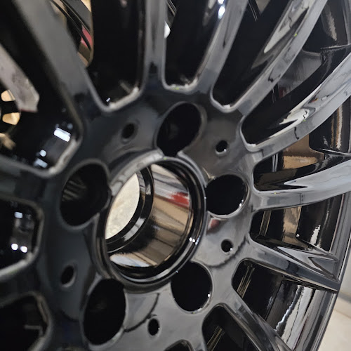 Reviews of Alloytechrefurbedrims in Peterborough - Tire shop
