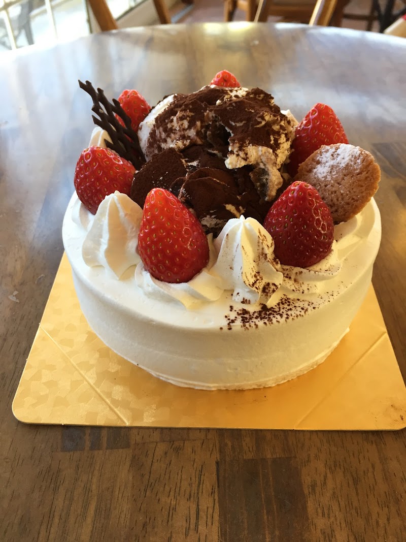 いちごとバナナ Cakes&Cafe