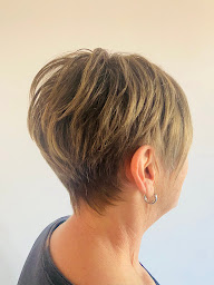 Photo n°8 de Vrin’ Hair coiffure à Précieux (Salon de coiffure)