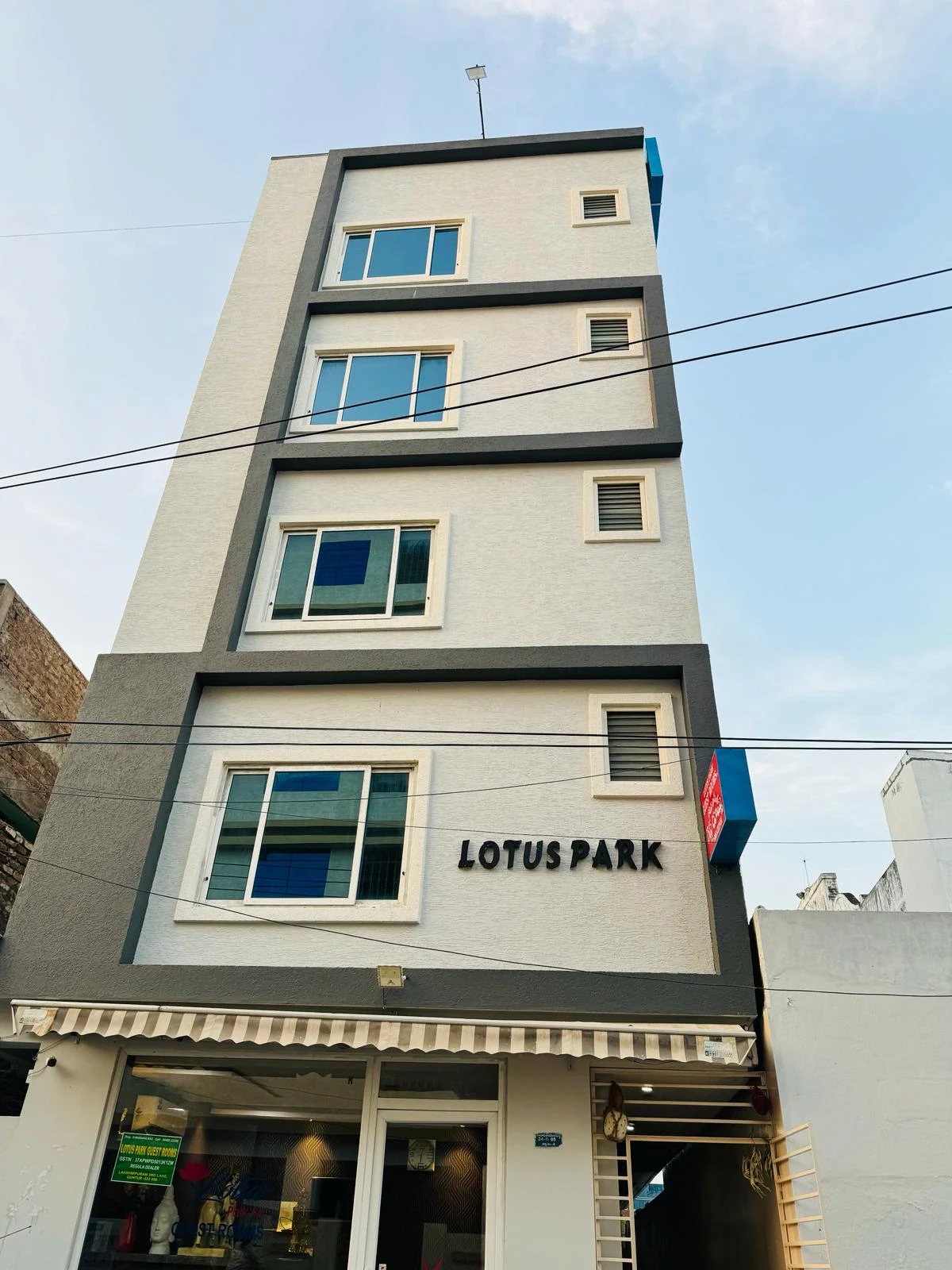 Lotus Park A/c Guest Rooms