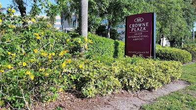 Photos of Crowne Plaza Miami Airport
