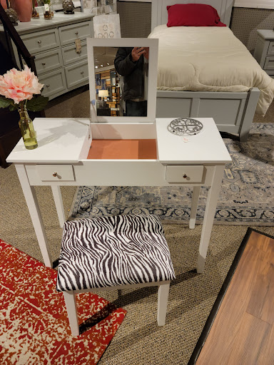 Globe Furniture & Mattresses - Thumbnail