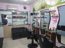 Hair Master Beauty Saloon HIT wah-cantt