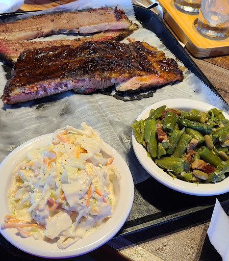 Red-Eye's Git-N-Messy Smokehouse Winter Springs, FL - Thumbnail