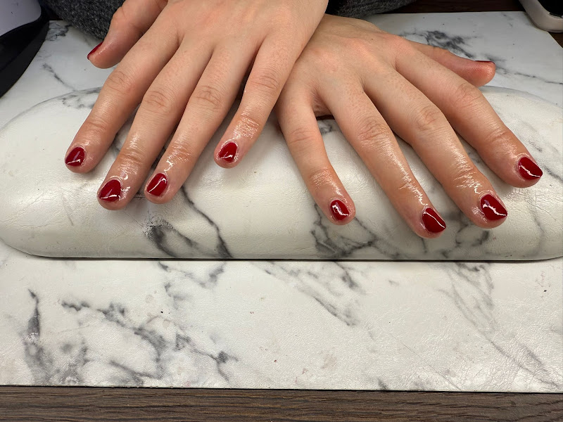 Riddhis Beauty Clinic - Beauty Salons in London