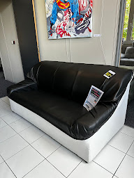 Photo n°9 de jerome-d à Cormontreuil (Magasin de canapés)