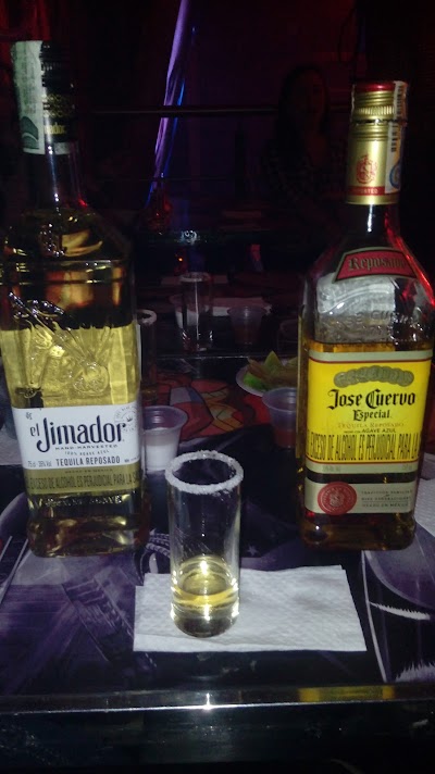 Photos of Tab&uacute; Studio Bar