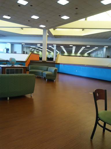 Pinellas Technical College - St. Petersburg Gallery - United States
