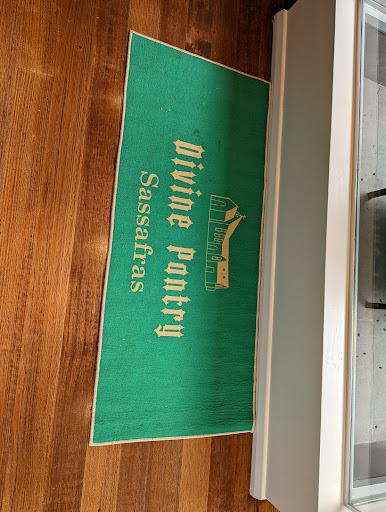 Devine Pantry - Visual
