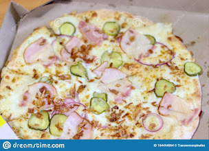 Photo n°22 de Le Camion Mouv'Pizza à Brunoy (Pizzeria)