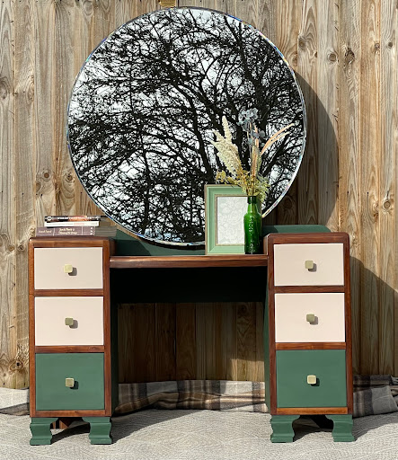 Timeless Furniture Art - Thumbnail