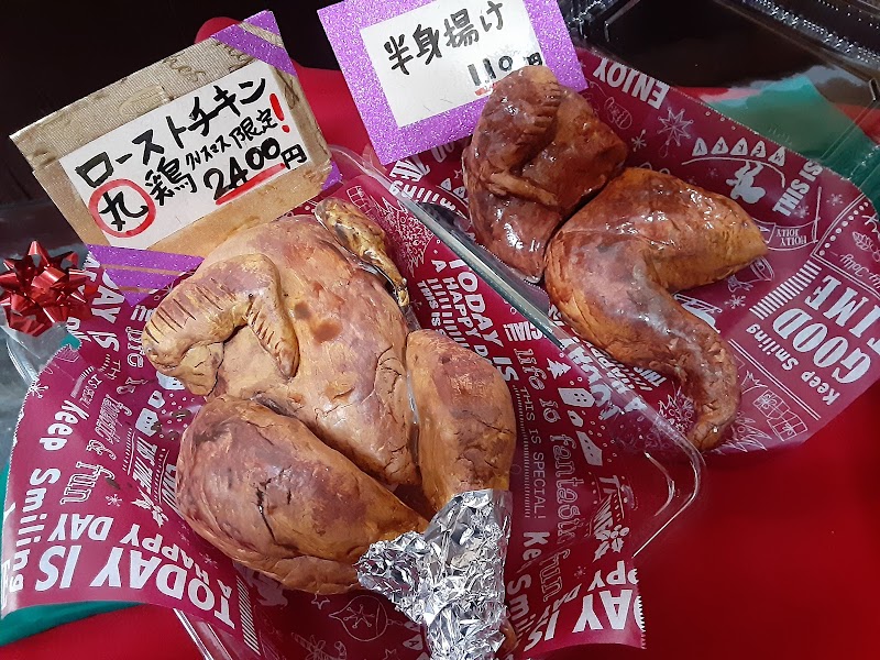 銀の字chickenshop dining space or togo