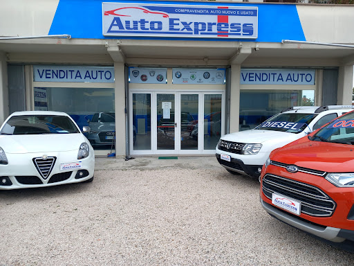 Autoexpress Trevi - Visual